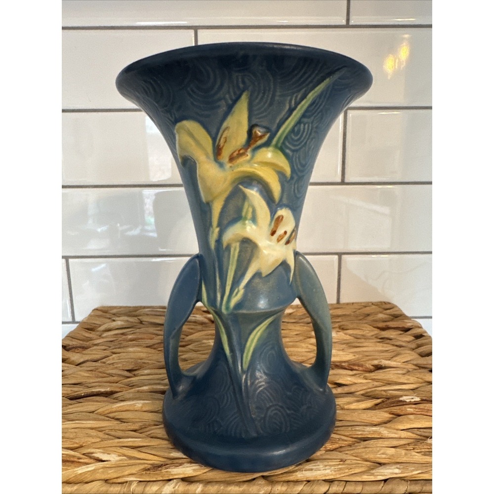Roseville Pottery Zephyr Lily 132-7" Dark Blue Art Crafts Nouveau Handled Vase